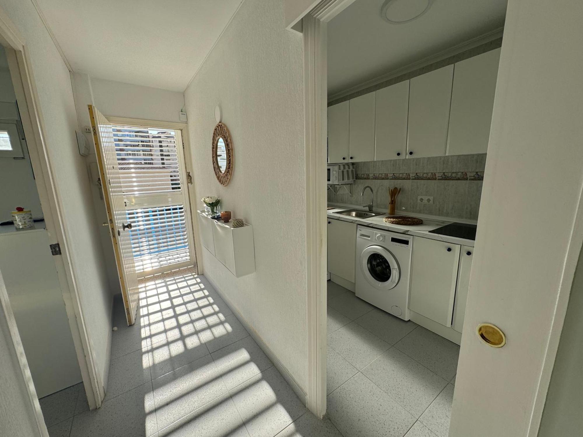 Apartamento Muchavista Primera Linea De Playa By El Conserje El Campello Eksteriør billede