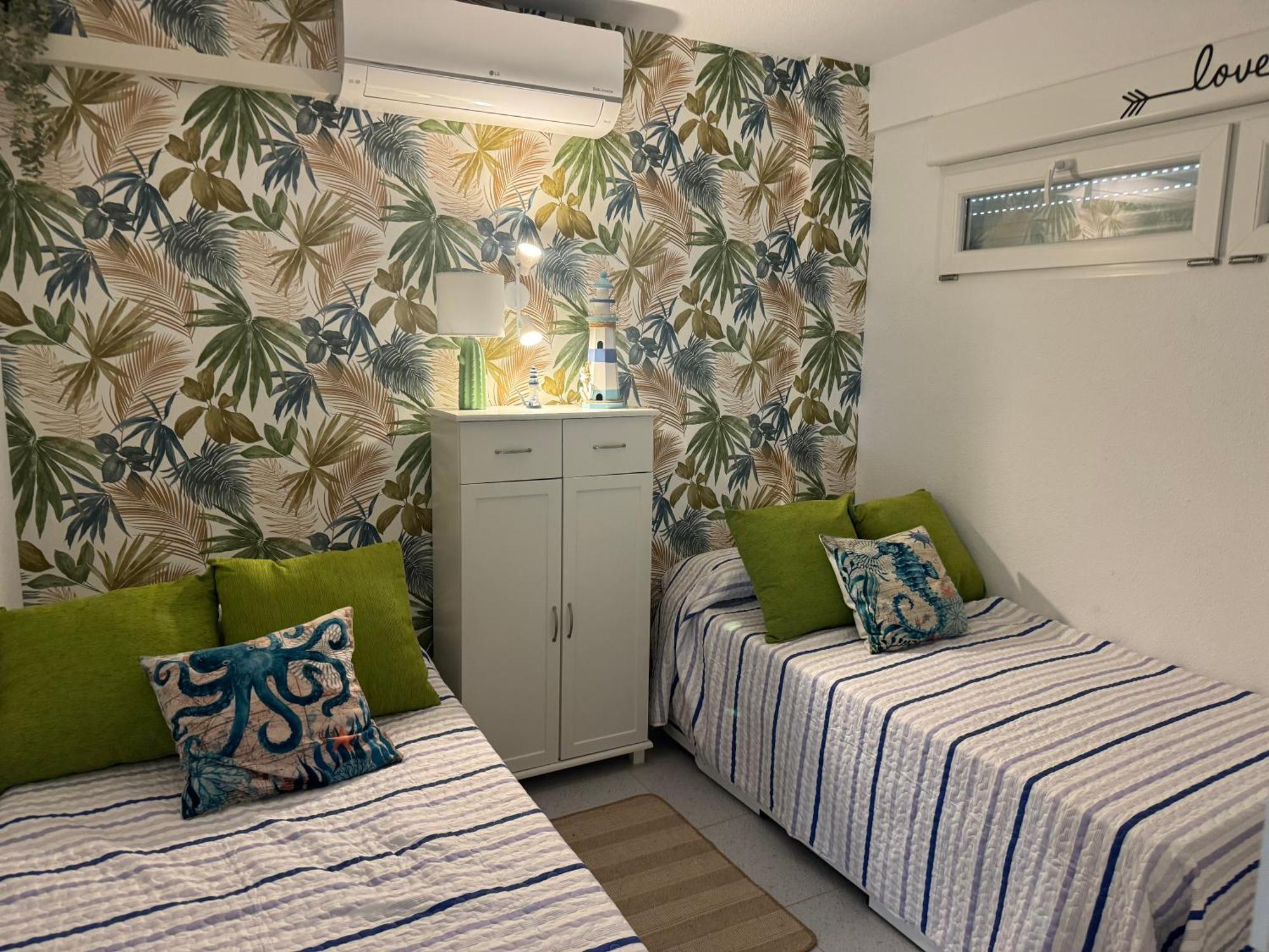 Apartamento Muchavista Primera Linea De Playa By El Conserje El Campello Eksteriør billede