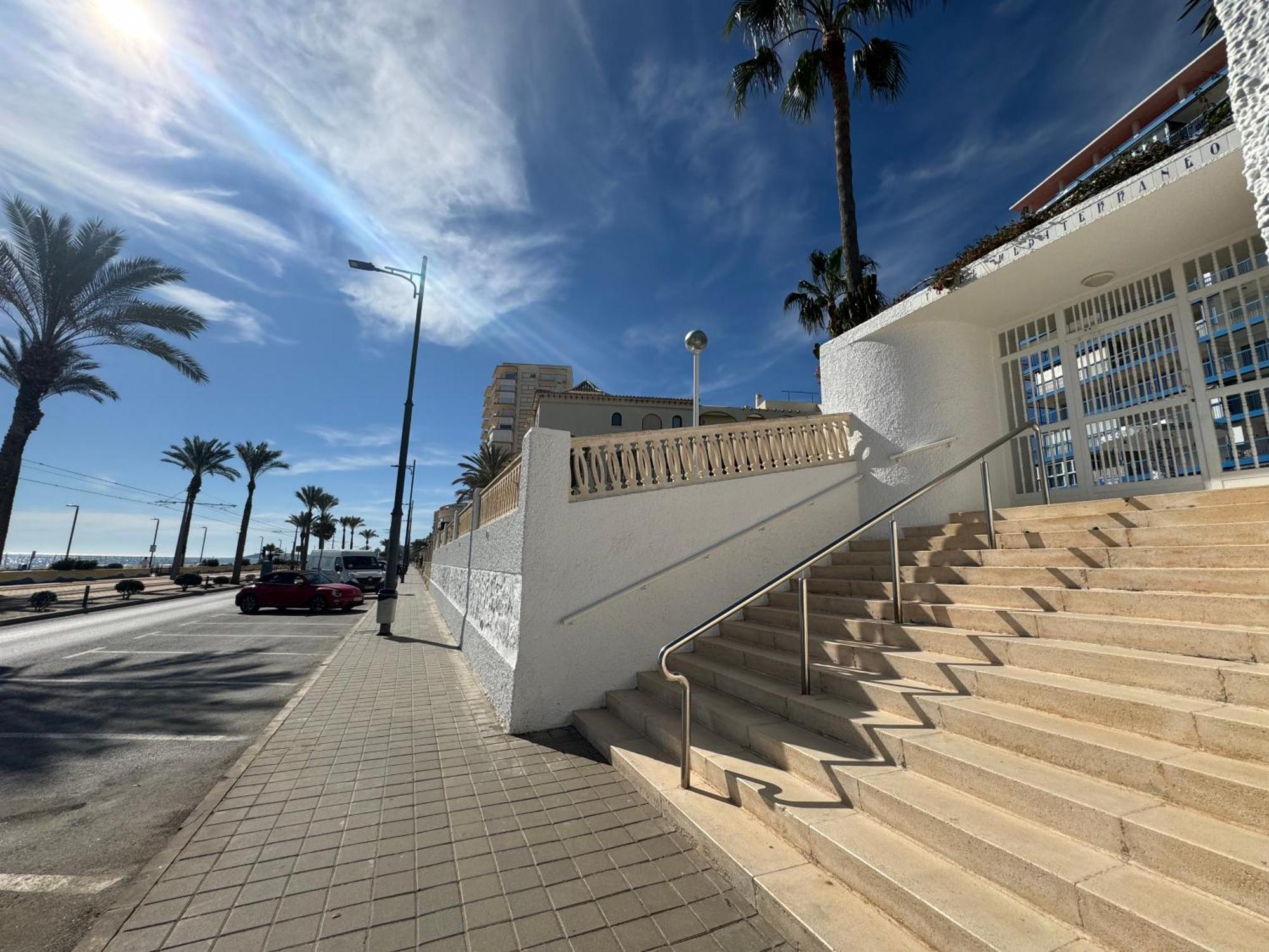 Apartamento Muchavista Primera Linea De Playa By El Conserje El Campello Eksteriør billede
